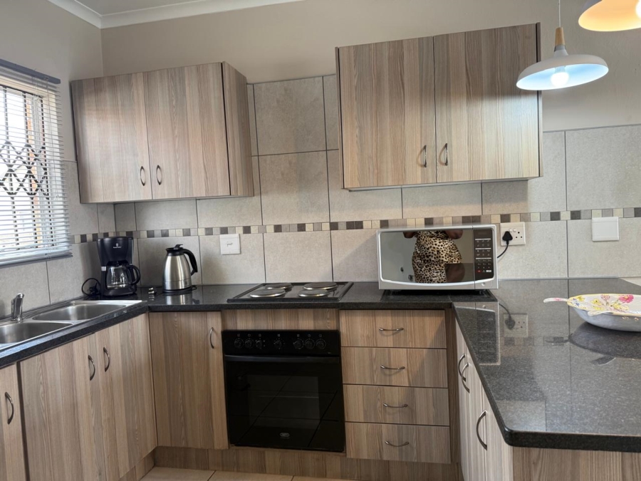 3 Bedroom Property for Sale in Waterkloof East North West